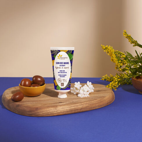 Soin des mains karit&eacute; bio