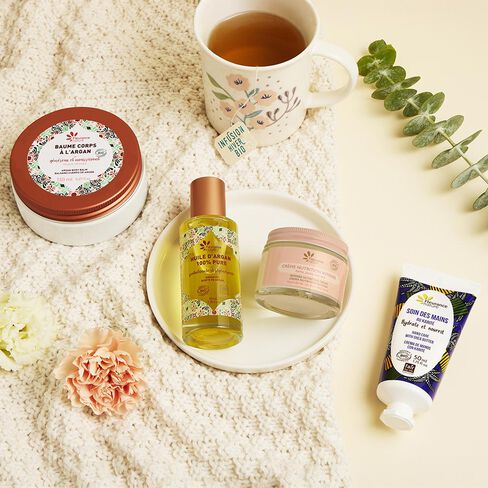 Soin des mains karit&eacute; bio